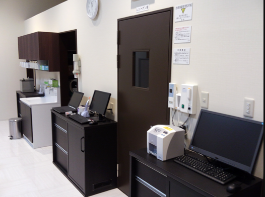 患者様とのコミュニケーションを大切にし、患者様第一の気配りのできる歯科医院を目指すキタオカ歯科医院