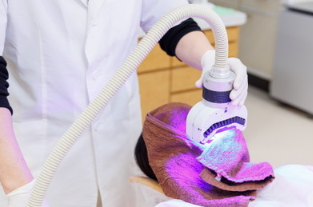 できる限り多くの患者様に気軽にホワイトニングに取り組んでいただけるよう、価格設定にも配慮しています。