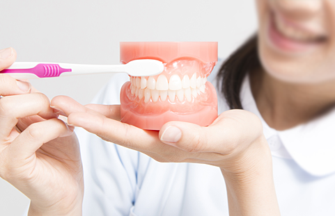 早期発見・早期治療で虫歯や歯周病のリスクを軽減する予防中心のアプローチ