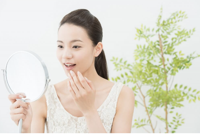 セラミック治療で、患者様の笑顔をより輝かせるお手伝いをしております