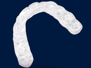 アソアライナーを使用したマウスピース矯正を提供しています