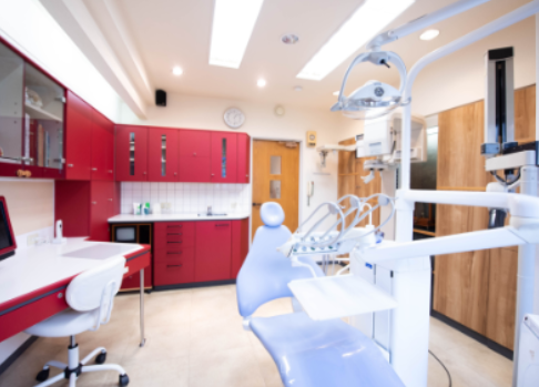 【地下鉄半蔵門線 半蔵門駅/有楽町駅 徒歩2～5分】完全予約制の歯科治療に貢献するプラスデントクリニック