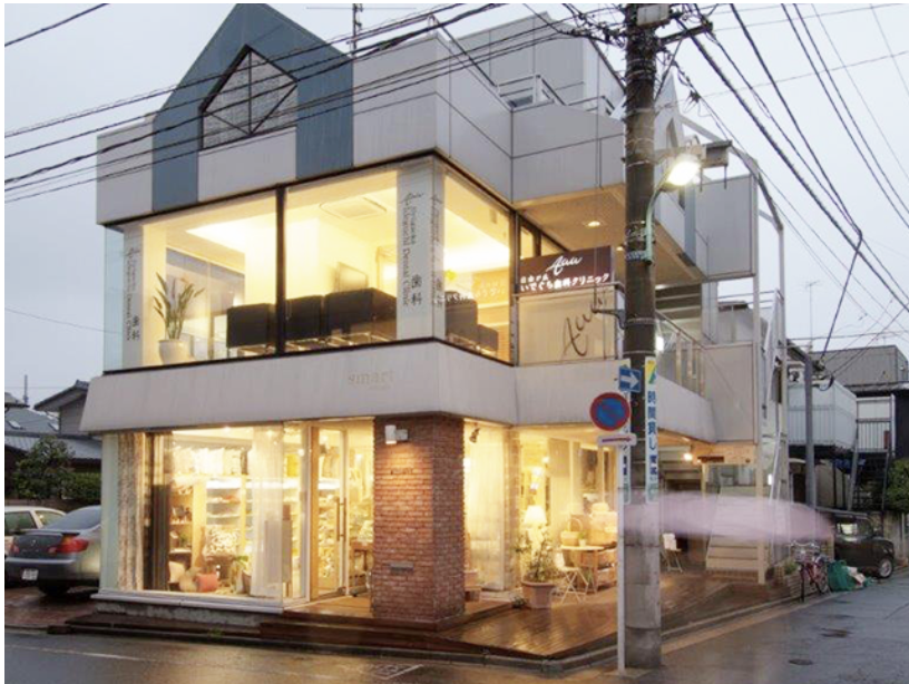 ①自由が丘いでぐち歯科クリニック外観 ②受付 ③待合室