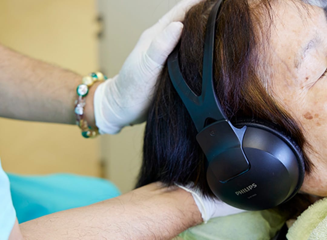 咬み合わせの調整とあわせて、顎・首・全身のバランスを総合的に整えることで、症状の改善と再発予防を目指しています。