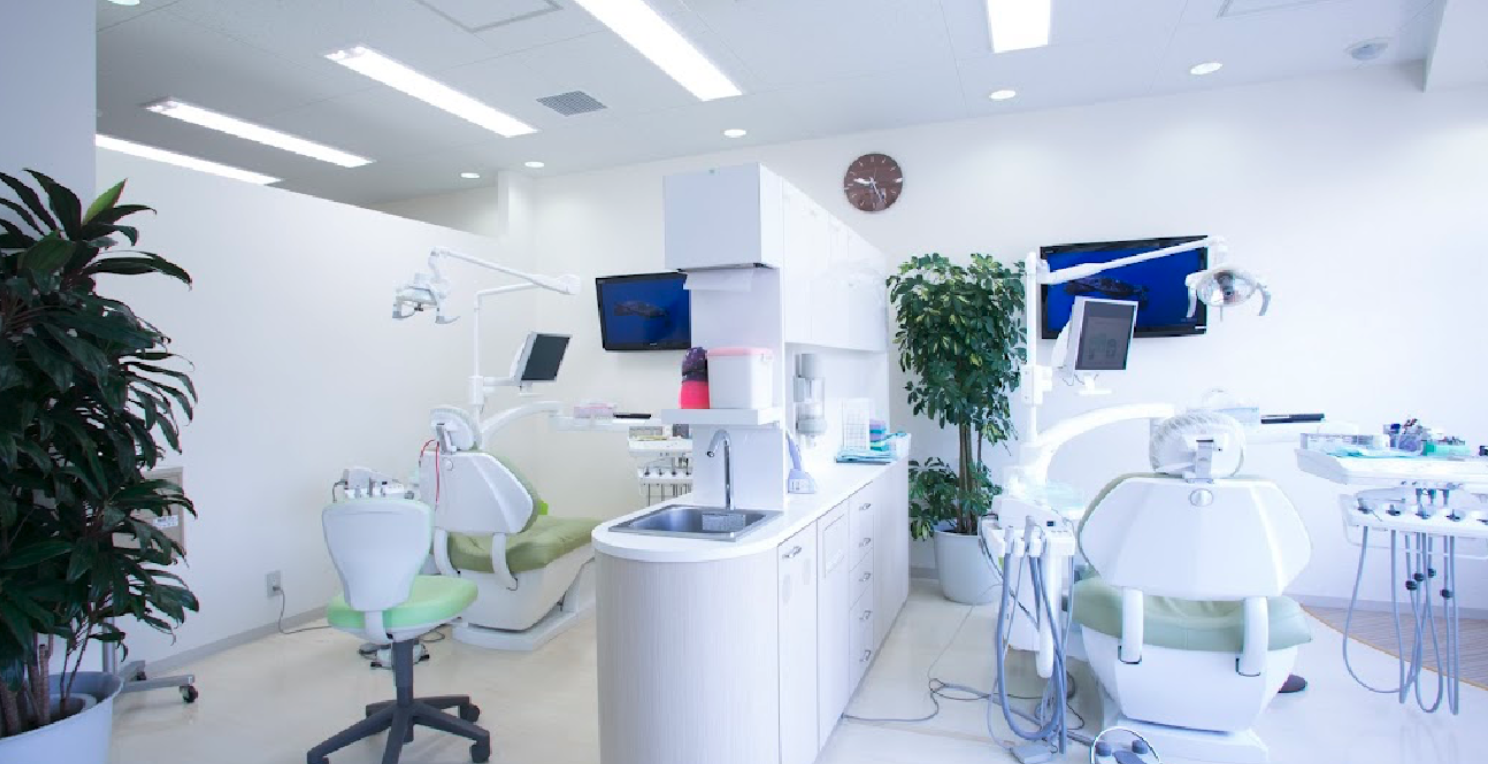 池袋駅から徒歩5分、最新機器で精密診療を提供、コレクトデンタルクリニック池袋