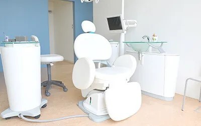 清潔感のある診察室で対応しています