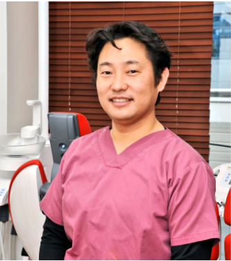 院長の山本　英貴