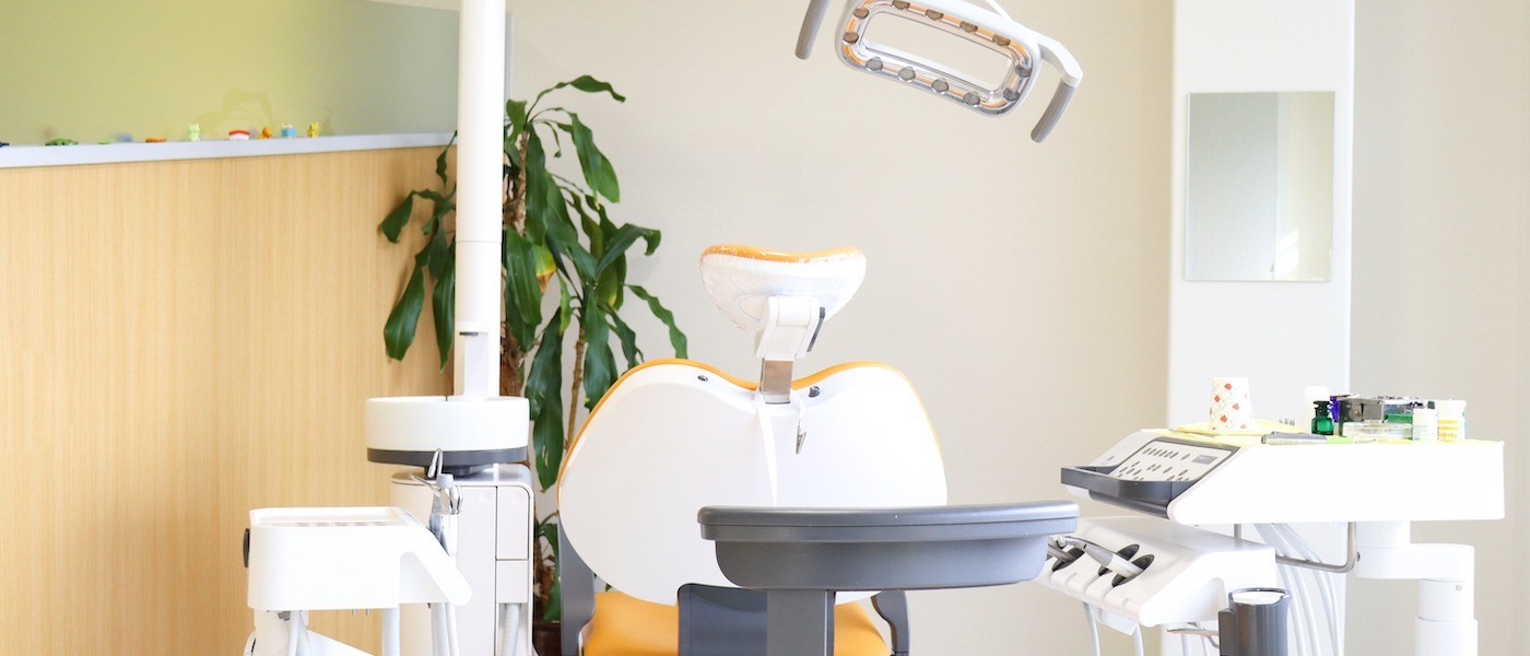 ①キッズスペース ②受付・待合室 ③診療室