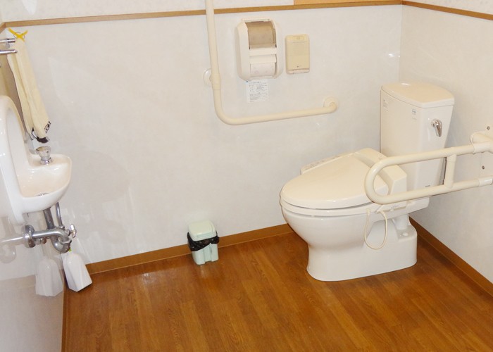 トイレは広い空間となっています