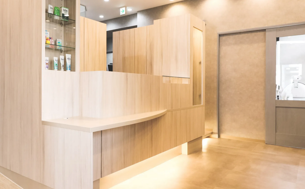 ①受付②診療チェア③診療・キッズスペース