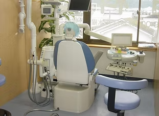 痛みを抑えた丁寧な虫歯治療で患者様に安心を