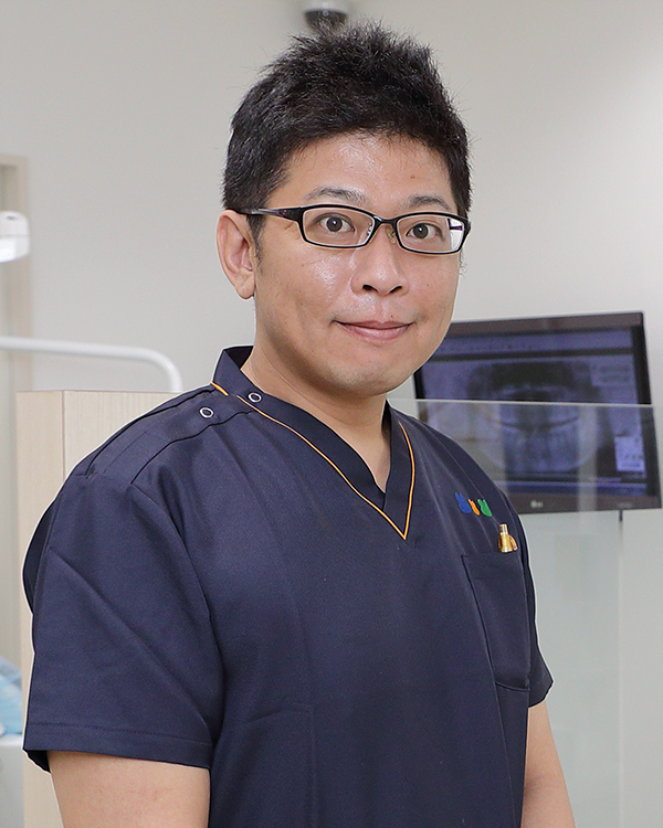 院長の服部 理志