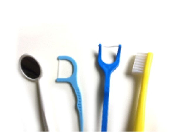 治療中心の診療から「予防を通じてお口の健康を守る診療」への転換を重視しています。