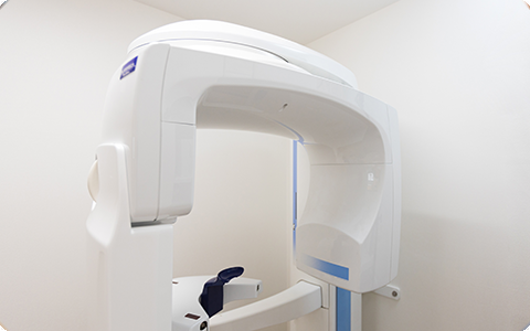 よしざわ歯科医院では、親知らずの抜歯を安全かつスムーズに行うために、最新の歯科用CTを完備しています